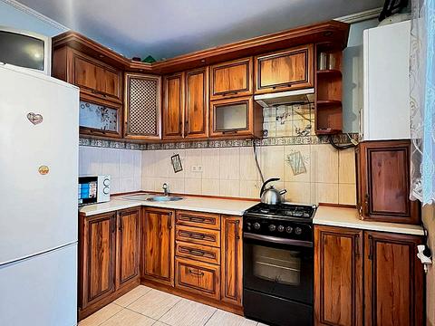 квартира за адресою Тролейбусна вул., 15