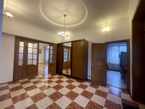 комерційна за адресою Білицька вул., 31