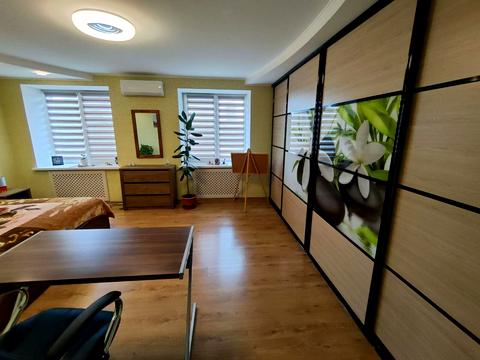 квартира за адресою Новоставкова вул., 27