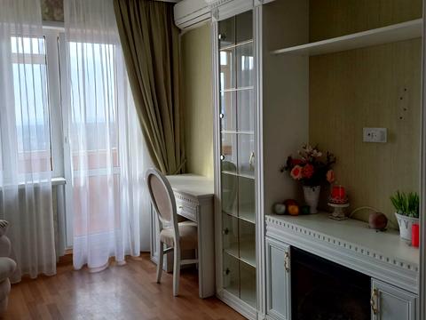 квартира за адресою Академіка Заболотного вул., 56