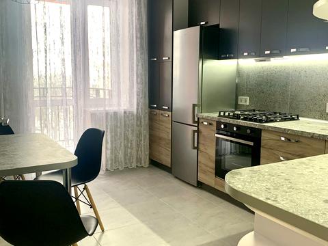 квартира за адресою Зоряна вул., 8б