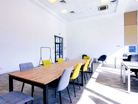комерційна за адресою Охтирський пров., 7