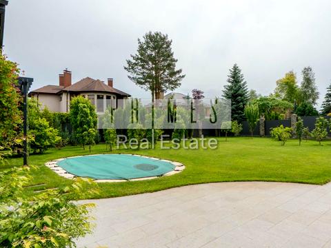 будинок за адресою Молодіжна вул.