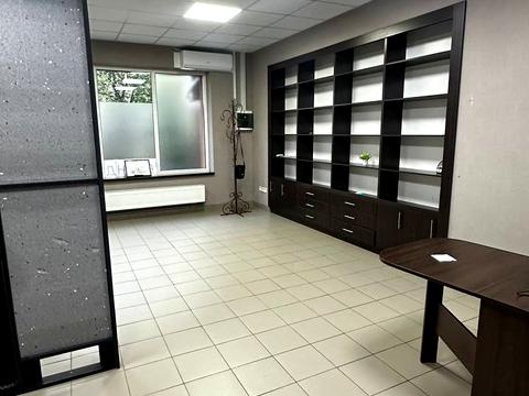 комерційна за адресою Горбачевського вул., 40а