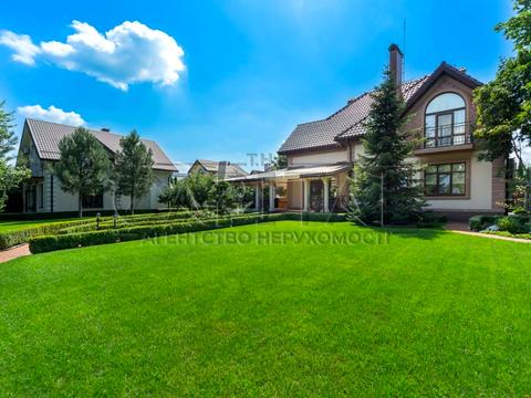 дом по адресу Велика Набережна, 13