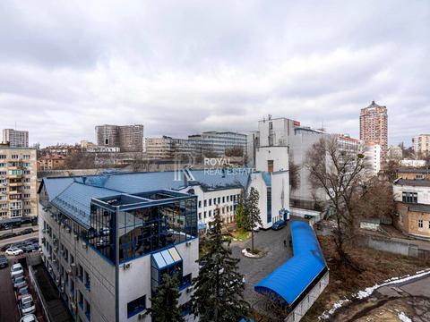 комерційна за адресою Кловський узвіз (Кловський), 7