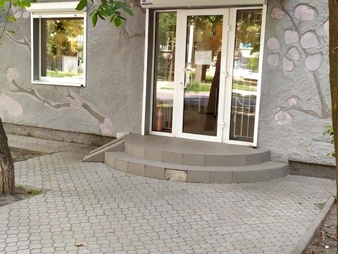 коммерческая по адресу Академика Янгеля ул., 9