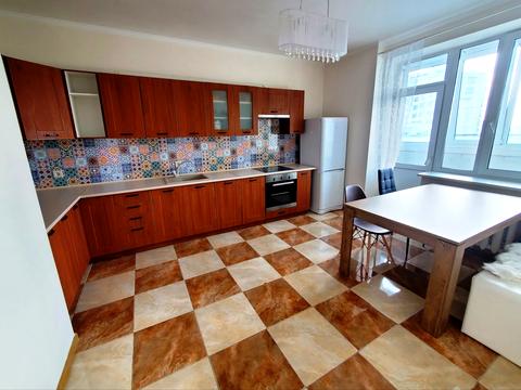 квартира по адресу Миколы Бажана просп., 10