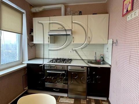 квартира за адресою Леся Курбаса просп., 18