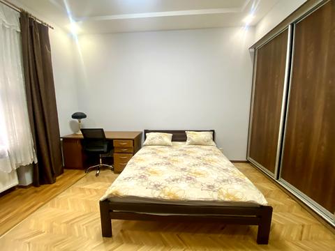 квартира за адресою Івана Огієнка вул. (), 7