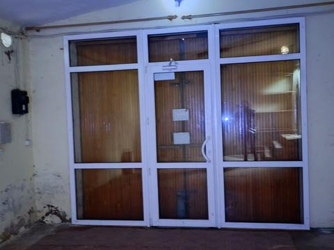 комерційна за адресою Свободи просп., 1