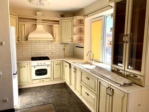 квартира за адресою Академіка Амосова вул., 6