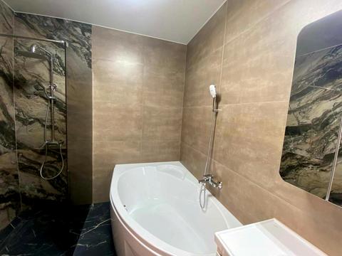 квартира за адресою Причальна вул., 14