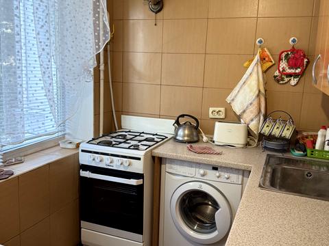 квартира по адресу Героїв Космосу ул., 1-В