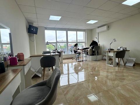 коммерческая по адресу Подільська ул., 58