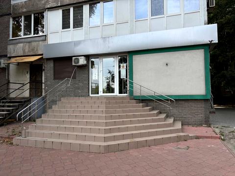 комерційна за адресою Набережна Перемоги вул., 78