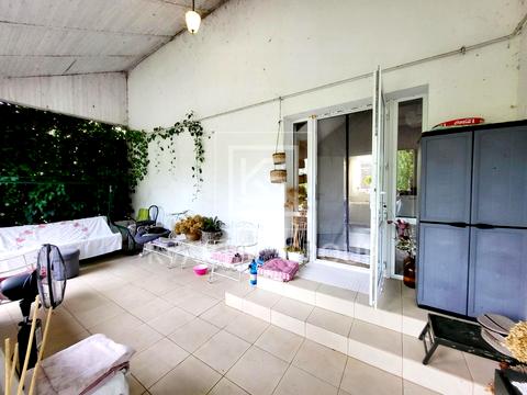 будинок за адресою Свято-Покровська вул. (Леніна)