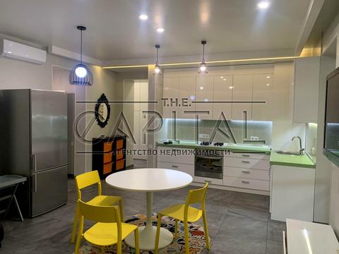 дом по адресу Катерини Ступницької ул. (Уляни Громової)