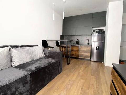 квартира по адресу Ревуцкого ул., 40-Г