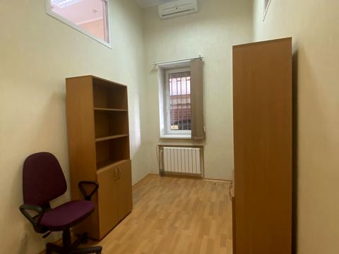 комерційна за адресою Степана Руданського вул., 4-6
