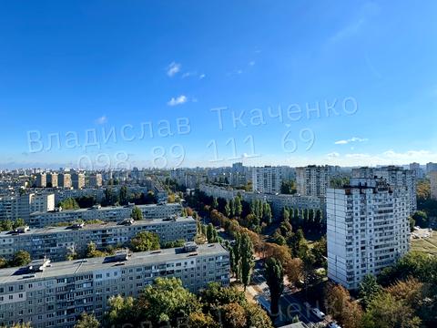 квартира за адресою Дмитра Чижевського вул. (Петра Чаадаєва), 2