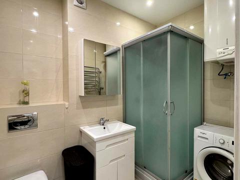 квартира за адресою Драгоманова вул., 38-А