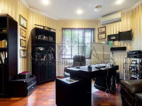 дом по адресу  ул.