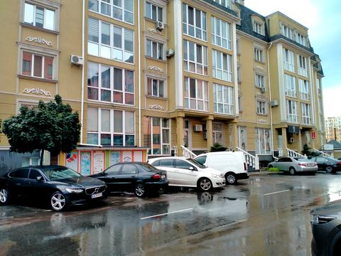 комерційна за адресою Миру вул., 13