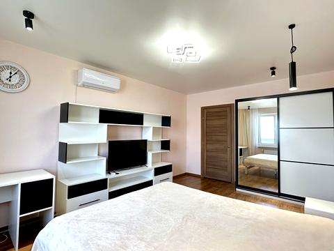 квартира за адресою Ревуцького вул., 54