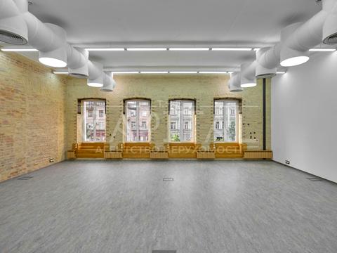 коммерческая по адресу Большая Васильковская ул. (Красноармейская), 33