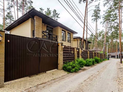 будинок за адресою Буча, Богдана Хмельницького бульв.