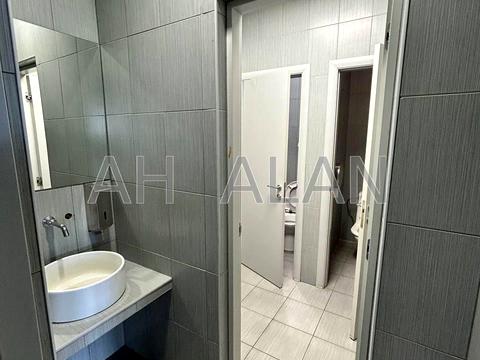 комерційна за адресою Автозаводська вул., 54