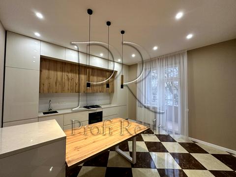 квартира по адресу Александра Конисского ул., 76/78