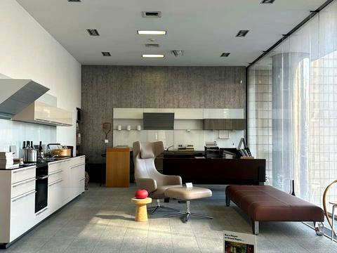 комерційна за адресою Жилянська вул., 59