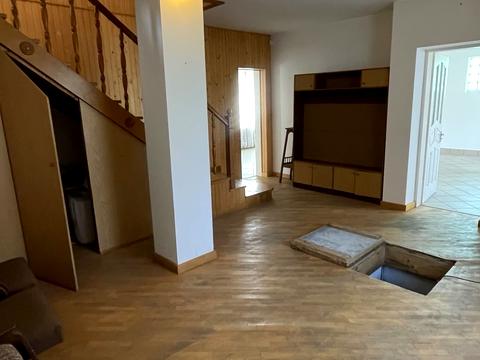 будинок за адресою Коновальця