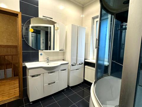 будинок за адресою Петропавлівська вул., 111/1