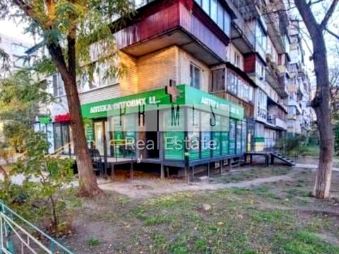 комерційна за адресою Автозаводська вул., 25