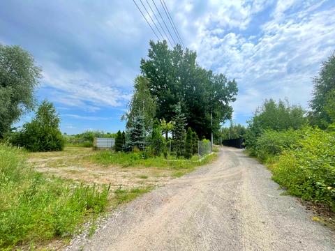 ділянка за адресою Плютовська вул.