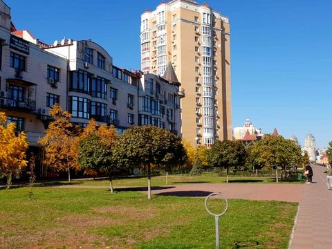 комерційна за адресою Оболонська набережна вул., 11