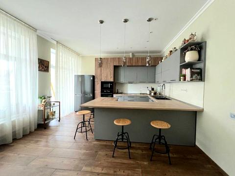 квартира за адресою Тіниста вул., 8