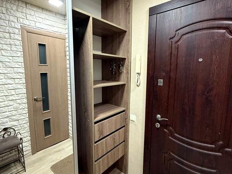 квартира за адресою Космодромна вул., 2