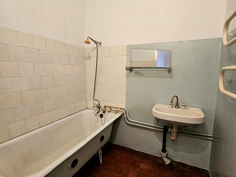 квартира за адресою Лабораторна вул., 37/33