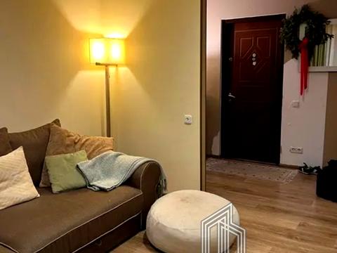 квартира за адресою Ревуцького вул., 7-А