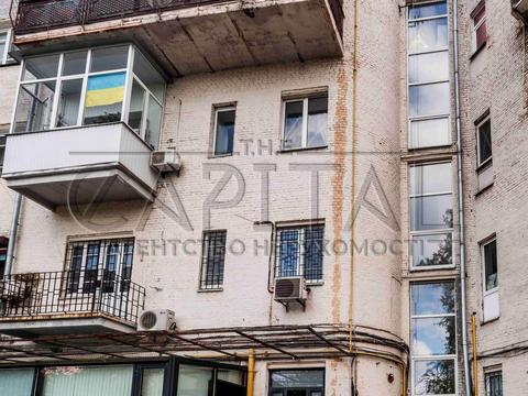 комерційна за адресою Лютеранська вул., 21/12