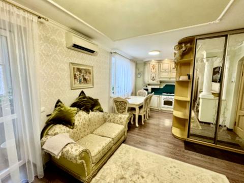 квартира за адресою Володимира Антоновича вул. (Свердлова), 26