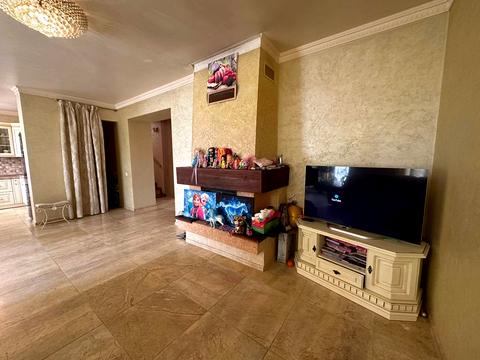 будинок за адресою миру