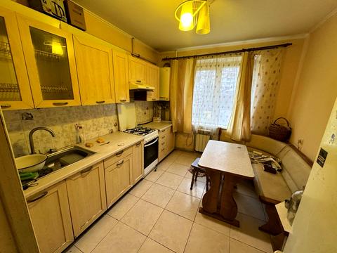 квартира за адресою Домбровського вул., 60