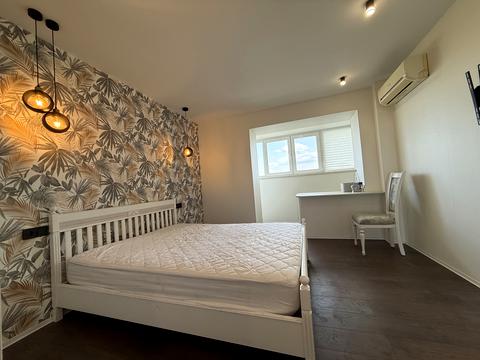 квартира за адресою Святошинська пл., 1