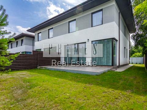 будинок за адресою Броварський пров., 4