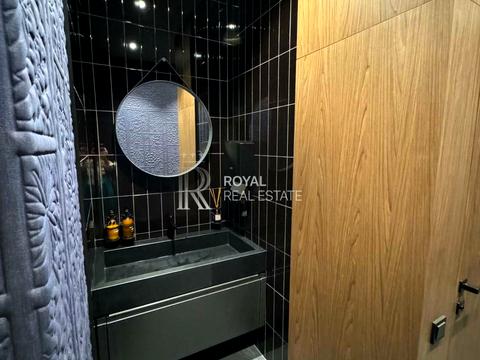 комерційна за адресою Новоселицька вул., 7